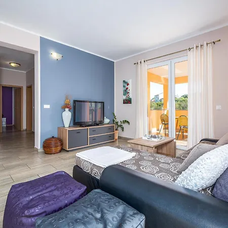 Holiday home Awesome In Sorici-kanfanar Sorici