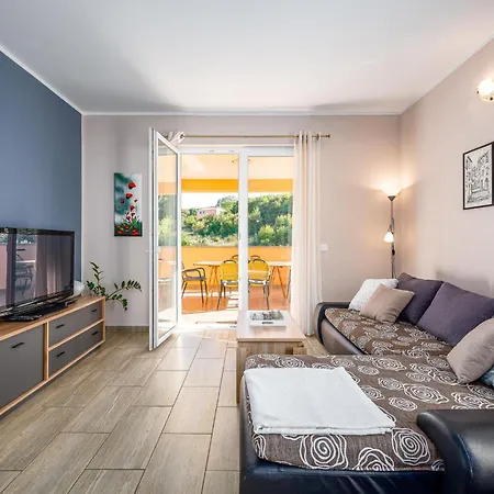 Beautiful In Sorici-kanfanar With Kitchen *