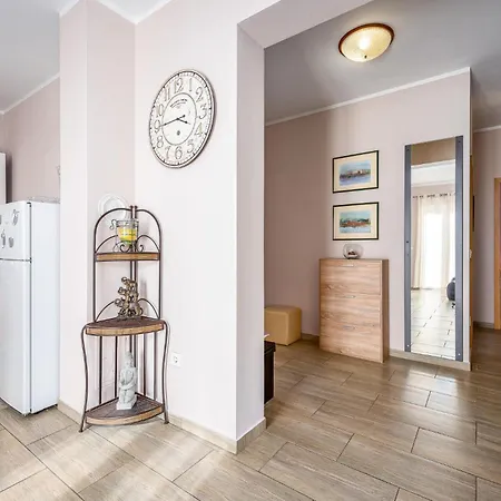Beautiful In Sorici-kanfanar With Kitchen * Sorici