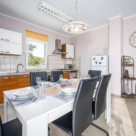 בית נופש Beautiful In Sorici-kanfanar With Kitchen